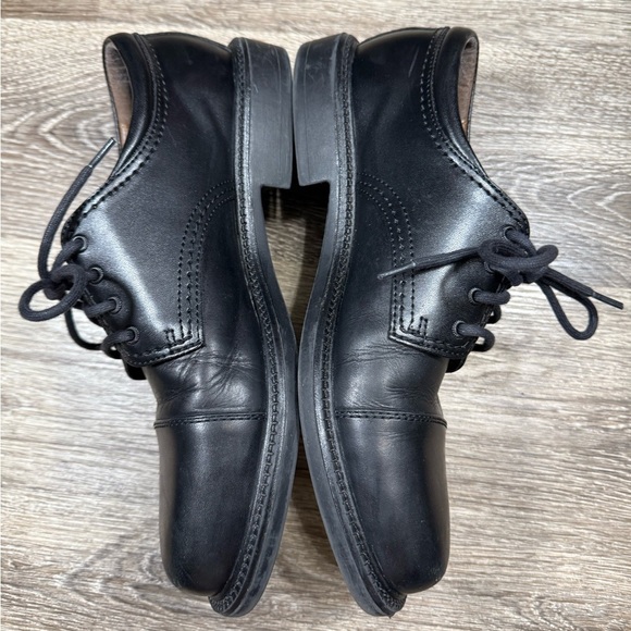 Dockers Shoes Sz 8 Mens Black Leather Gordon Cap Toe Oxfords Laces - Picture 2 of 7